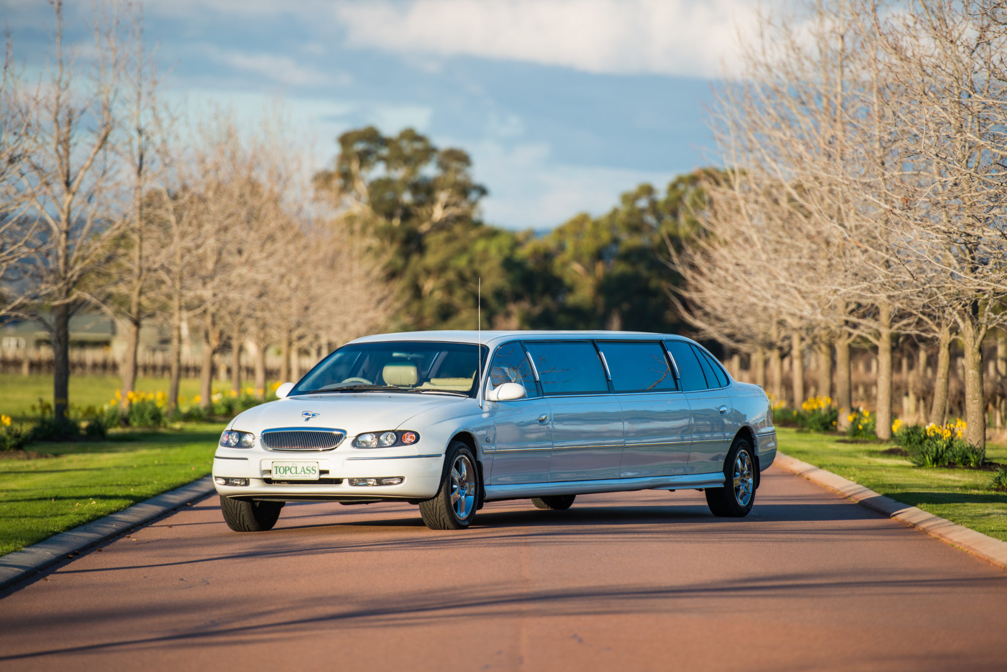 Holden Statesman Limousine, Limos and Classics, Perth Wedding cars, Perth Limo Hire, White Weddings, Holden Limo
