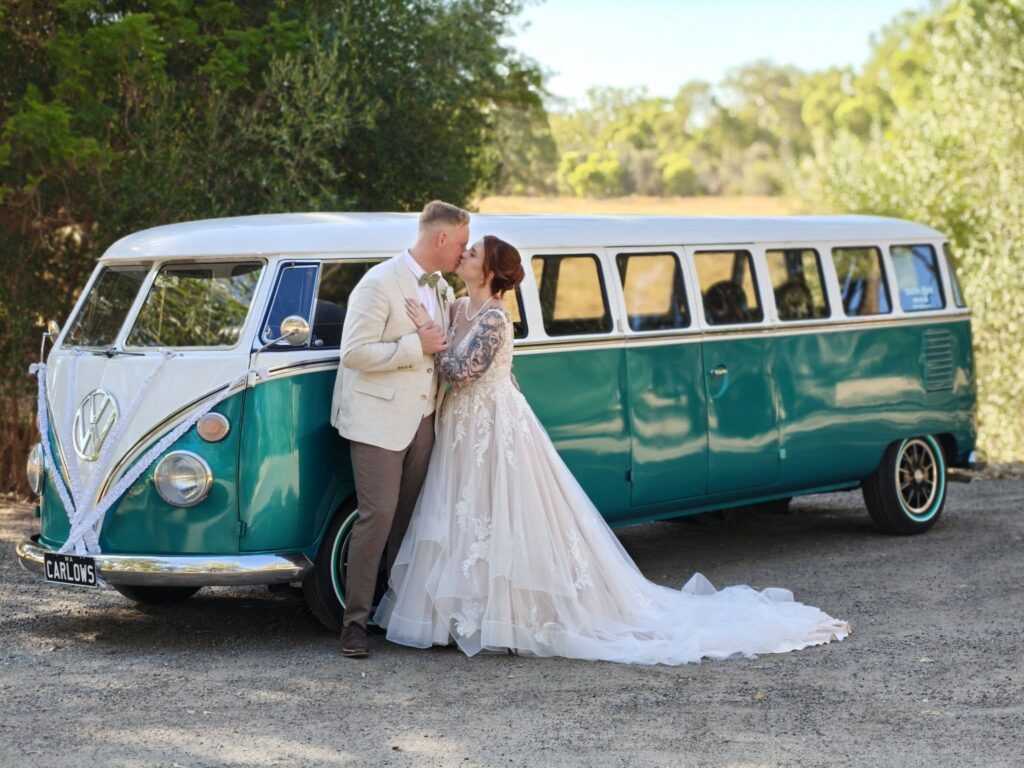 Kombi Limo, Perth Kombi. Perth VW Limo, Perth Limo Hire, Kombi Hire, Kool Kombi, Carlos Kombi, Stretched Kombi, Aqua Kombi, 1962 Kombi, Allure, Wicked, Lavish, Showtime